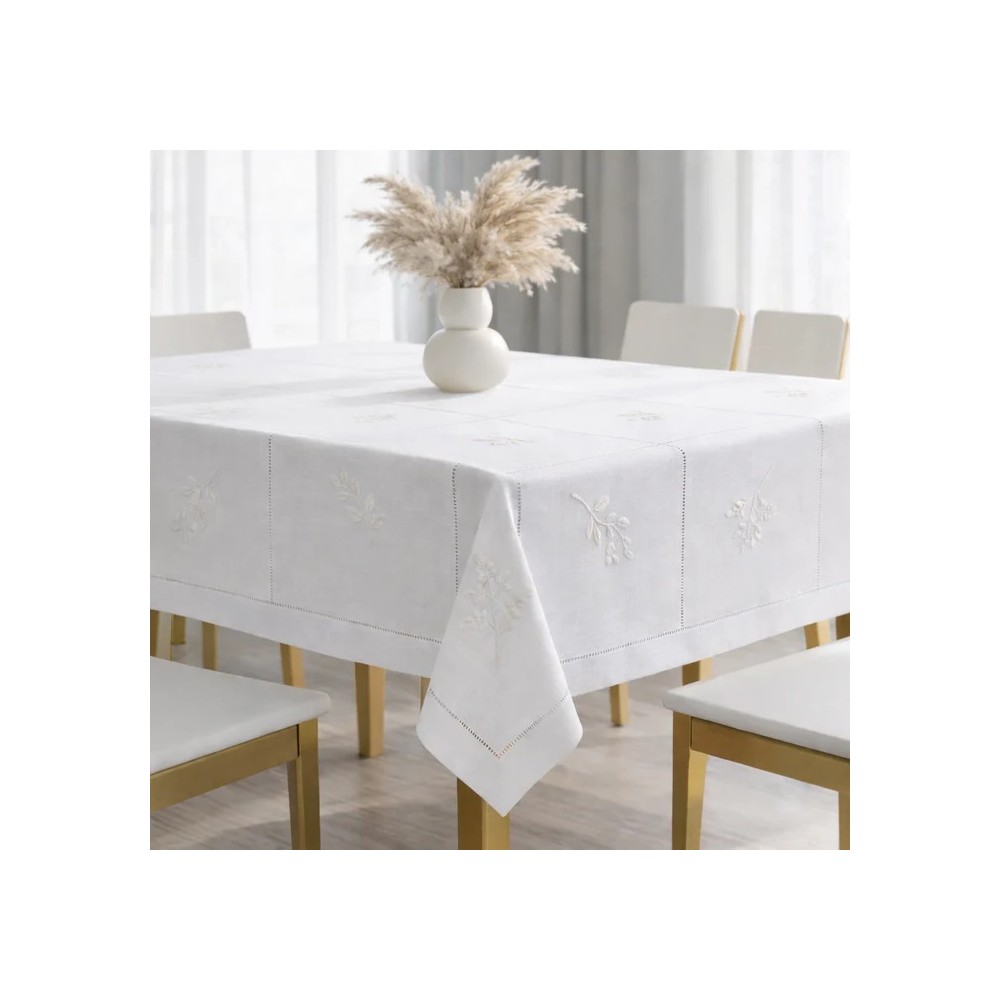 Aura Stain Resistant Tablecloth