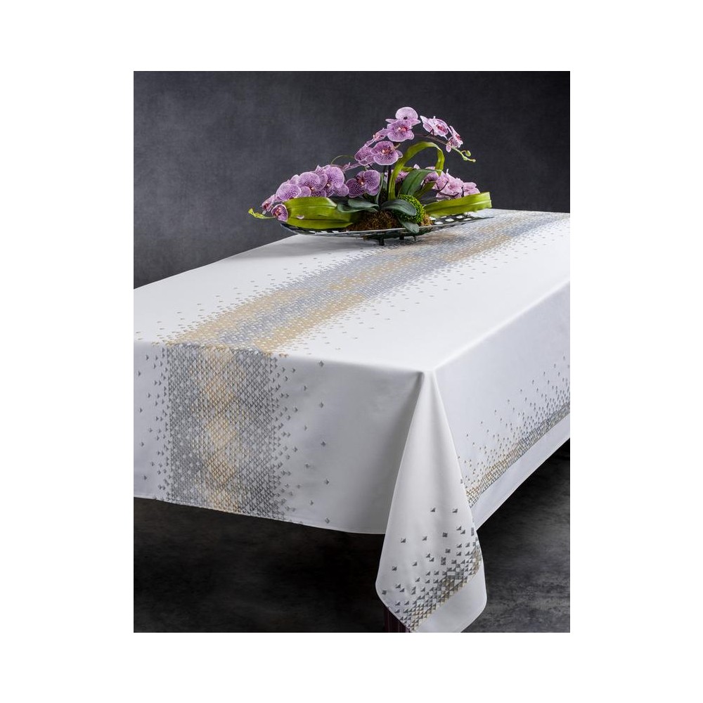 Radiant Stain-Free Tablecloth